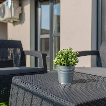 Sun Terrace Mini Penthouse Bestern Apartman Szeged